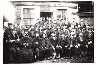 1923 — Members of community center “Svetlina”